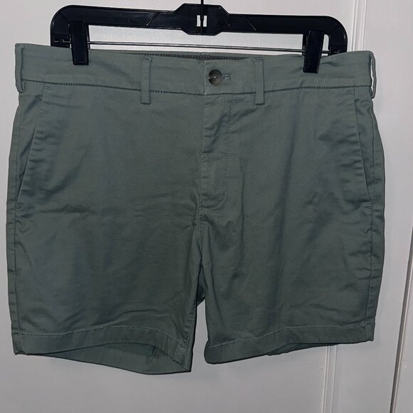 Turquoise Men's Express Chino Shorts - Size 32 - 6" Inseam - Picture 1 of 8